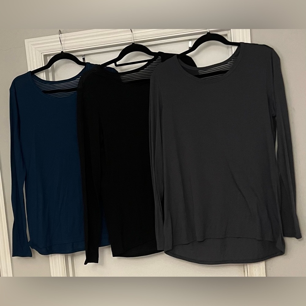 Bundle of 3 EUC Old Navy Workout Tops